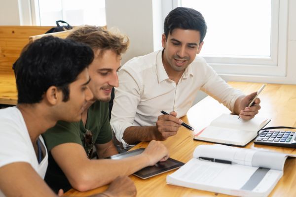 Des aides financières accessibles pour les jeunes actifs en 2026